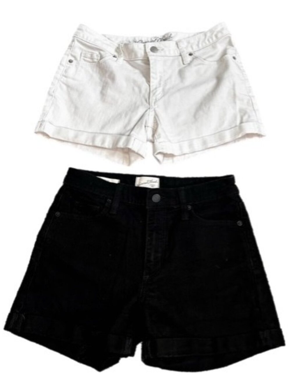 Universal Thread Shorts Bundle Black and White Size 2/26R Great condition!